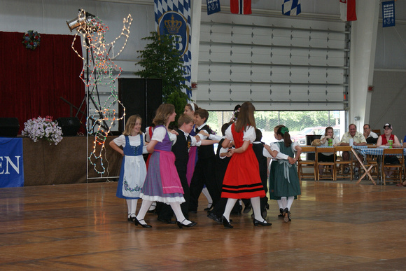 2009_06-14  Bavarian Festival-011.JPG
