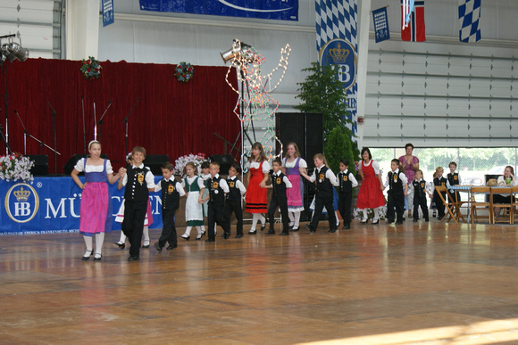2009_06-14  Bavarian Festival-005.JPG