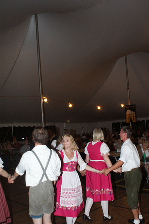 2009_06-20 Carpathia Germanfest-130.JPG
