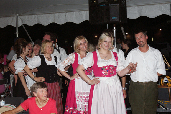 2009_06-20 Carpathia Germanfest-110.JPG